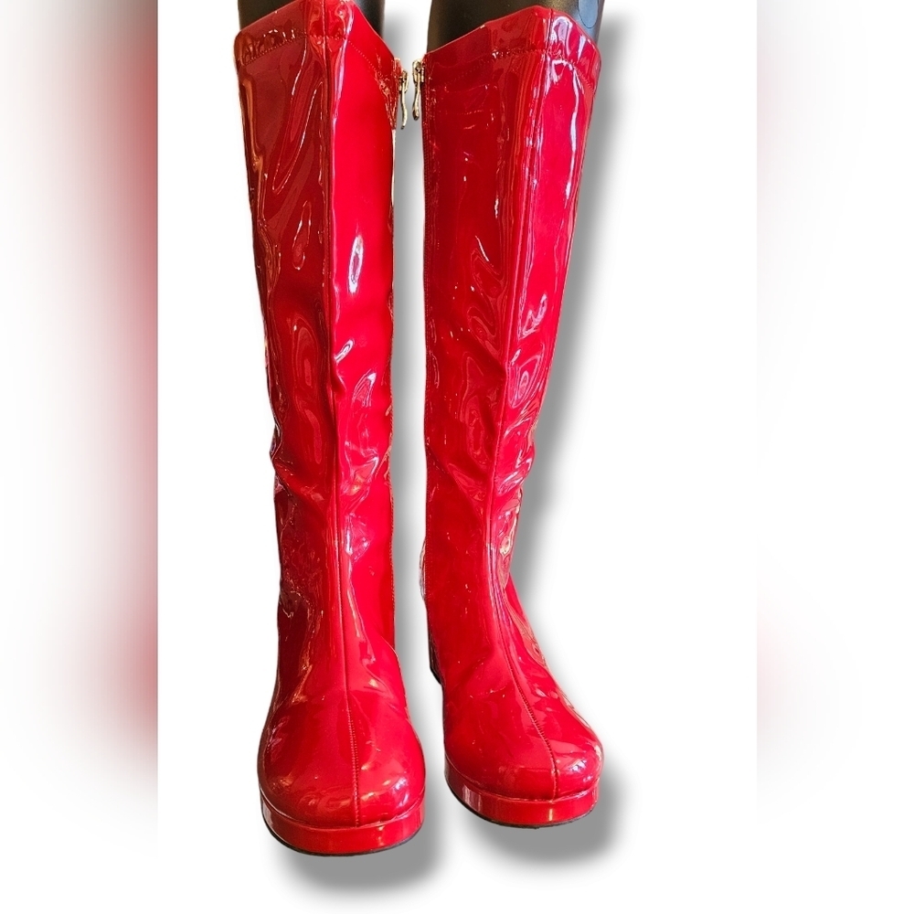 Knee-high Red patent leather boots. Block Heel. Size 8 - Picture 8 of 8